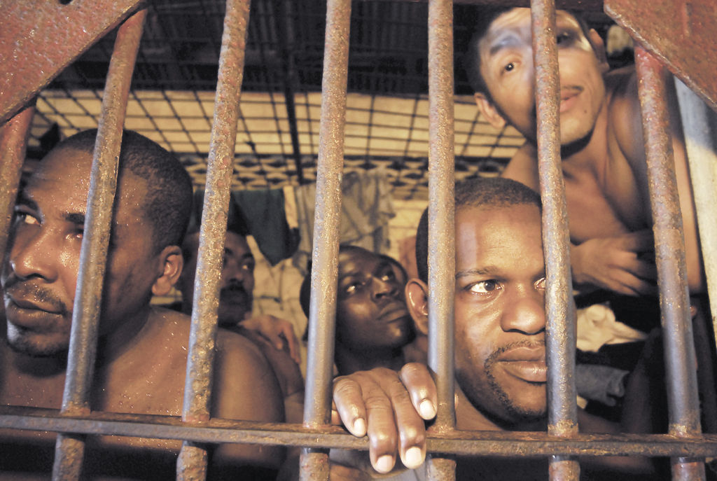 Reos deberán cultivar la tierra