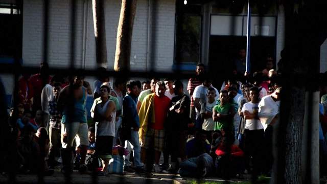 Choque entre resos deja 1 7 muertos en carcel de Guatemala