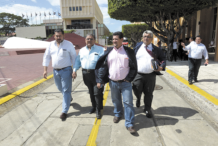 Diputados del PLI son desaforados