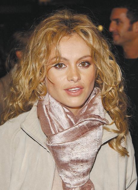 Paulina Rubio confirma embarazo