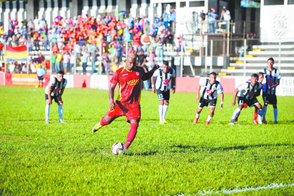 Jonathan Donado confiesa: “estaba nervioso”