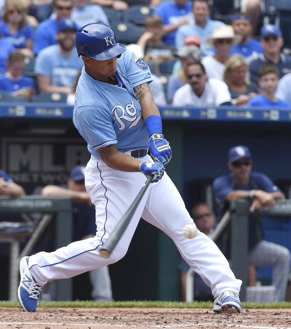 Cheslor Cuthbert batea .276 en Dominicana