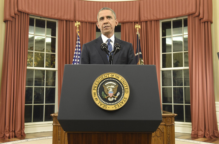 Obama promete actuar para controlar las armas de fuego en 2016