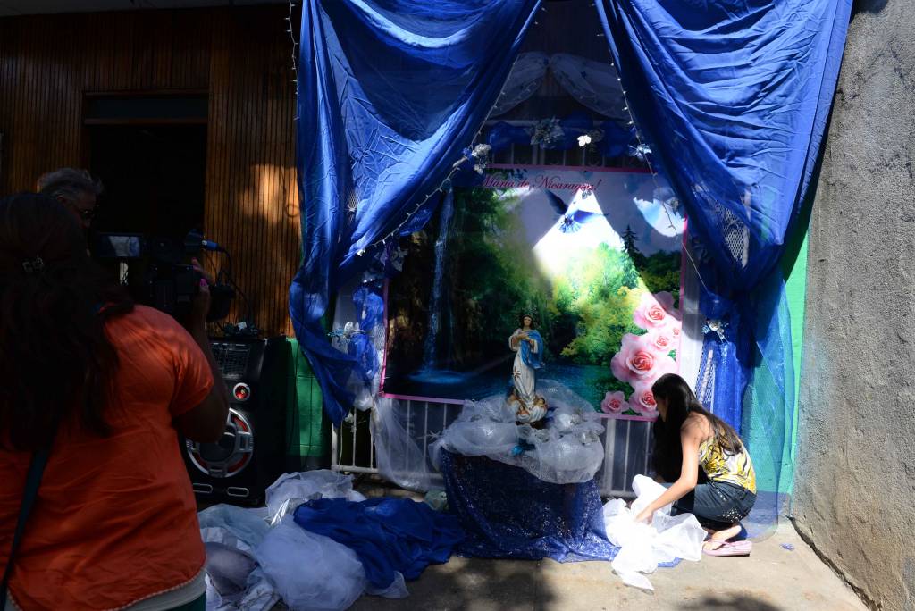 Inicia la “Gritería” en honor a la Virgen María en Nicaragua