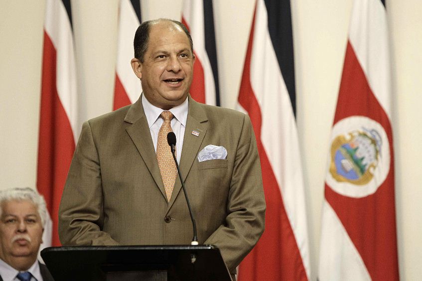 Luis Guillermo solís,Costa Rica,Medio ambiente