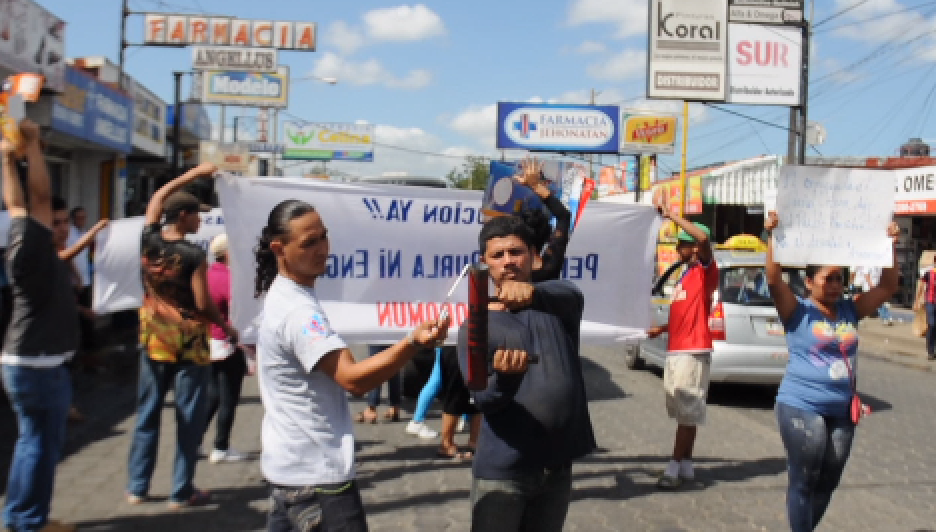 Denuncian arbitrariedades en administración del Iván Montenegro