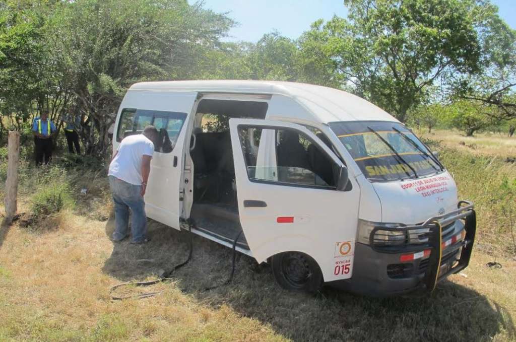 Dos muertos y al menos diez lesionados en accidente en carretera León-Managua