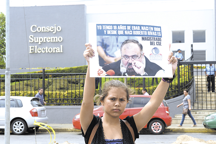 Alcaldes liberales quieren ir a comicios