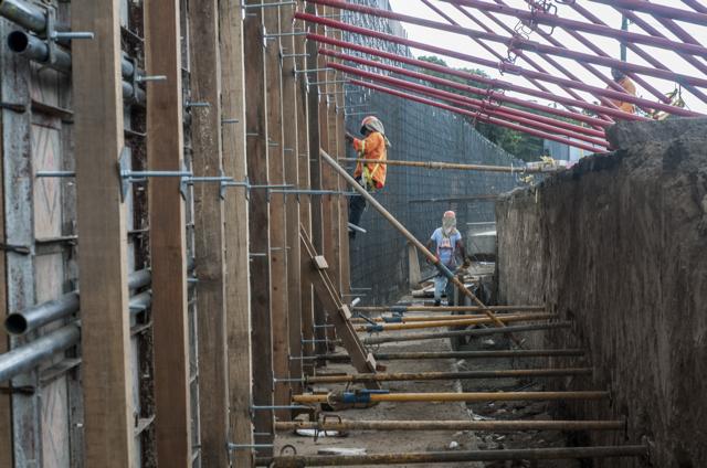 Alza en materiales de construcción no para