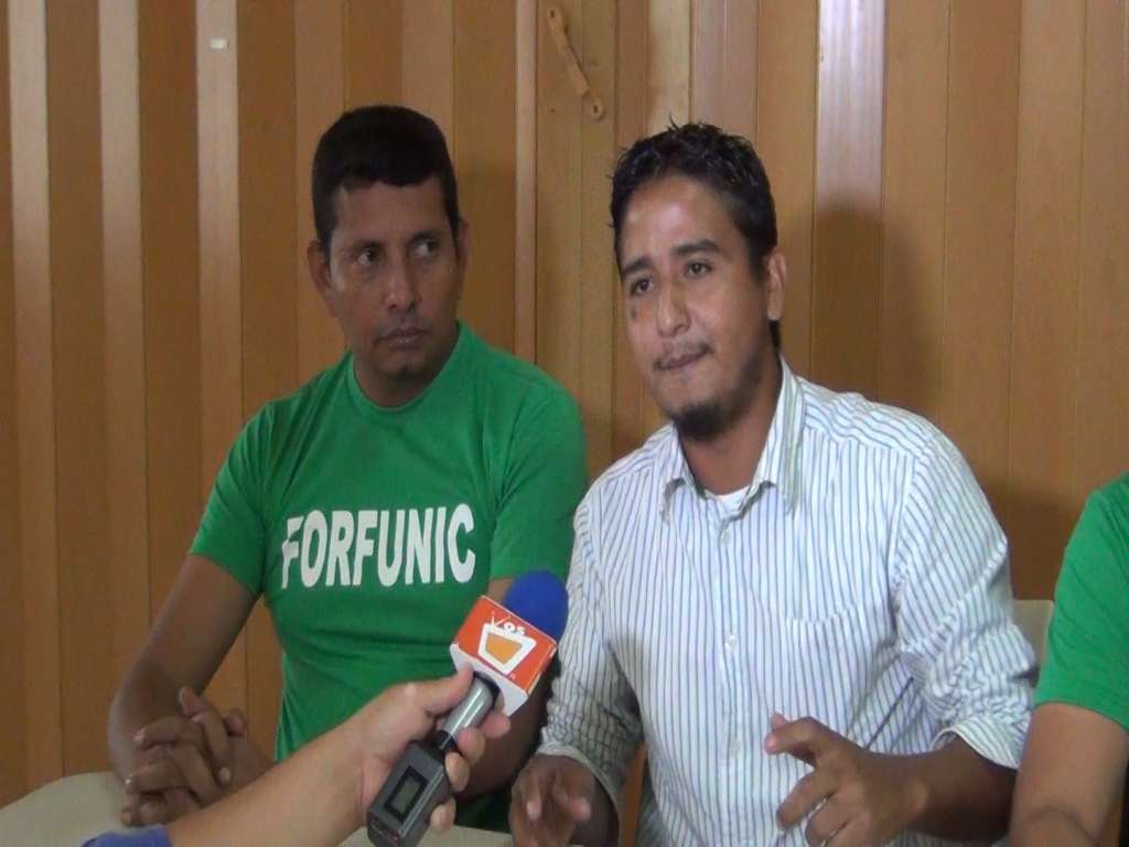 Contreras y Campos entregarán carta a Comisionado Valle para descartar que encapuchados son miembros de sus organizaciones