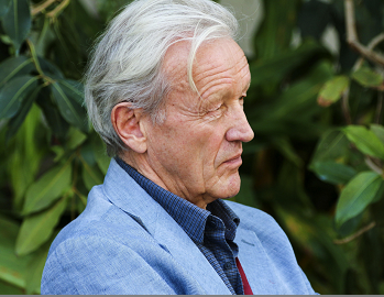 El escritor de viajes Colin Thubron dice que hay que «sentir la cultura» de los lugares