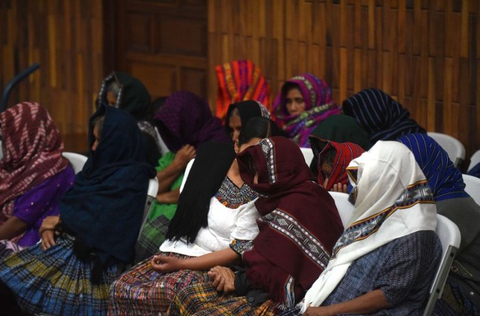 víctimas, esclavitud,militares,abuso sexual