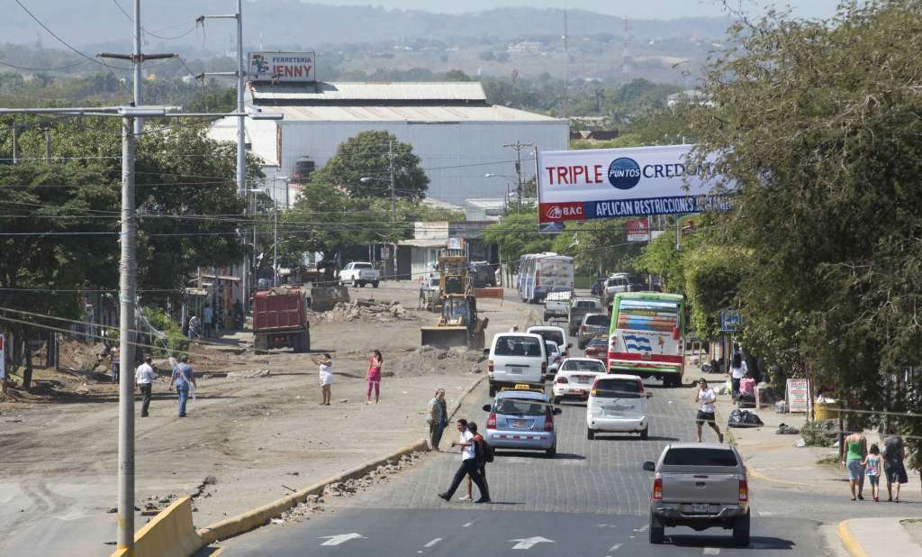 Avanza obra de ampliación en la Pista Solidaridad de Managua