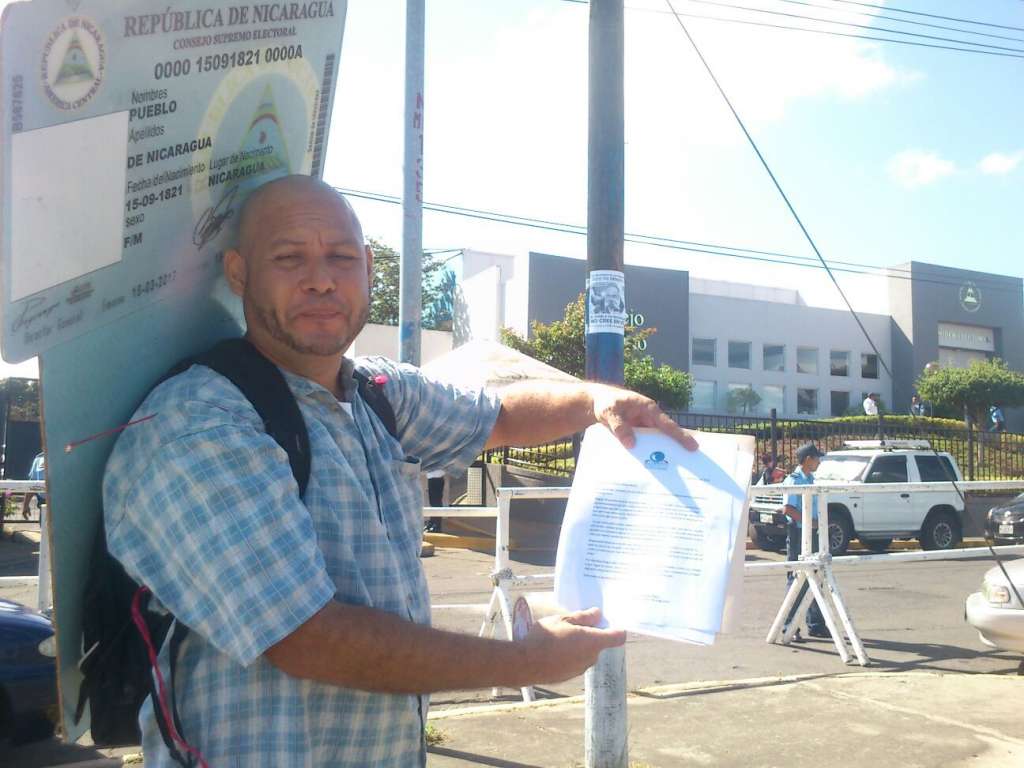 Piden renuncia de Roberto Rivas