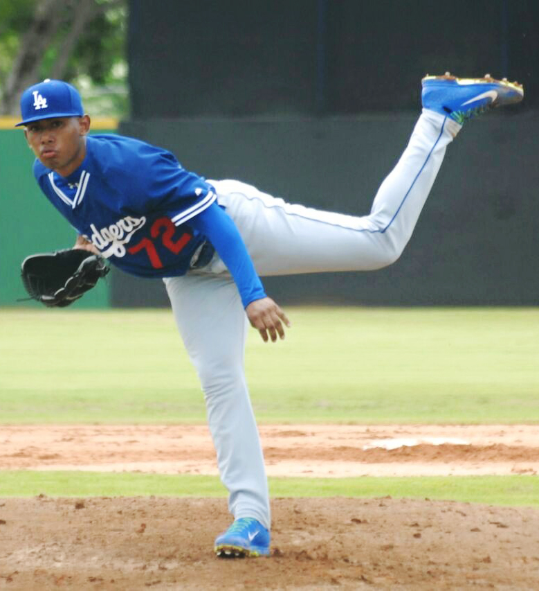 Leonardo Crawford ascendido a los Estados Unidos por Dodgers
