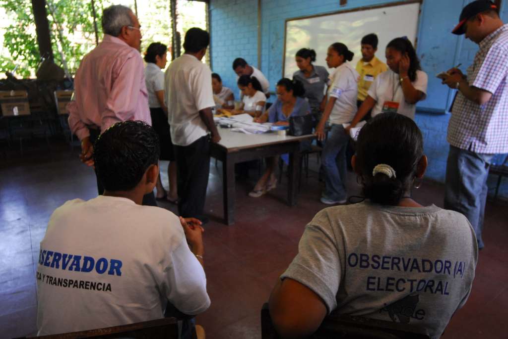 observadores nacionales