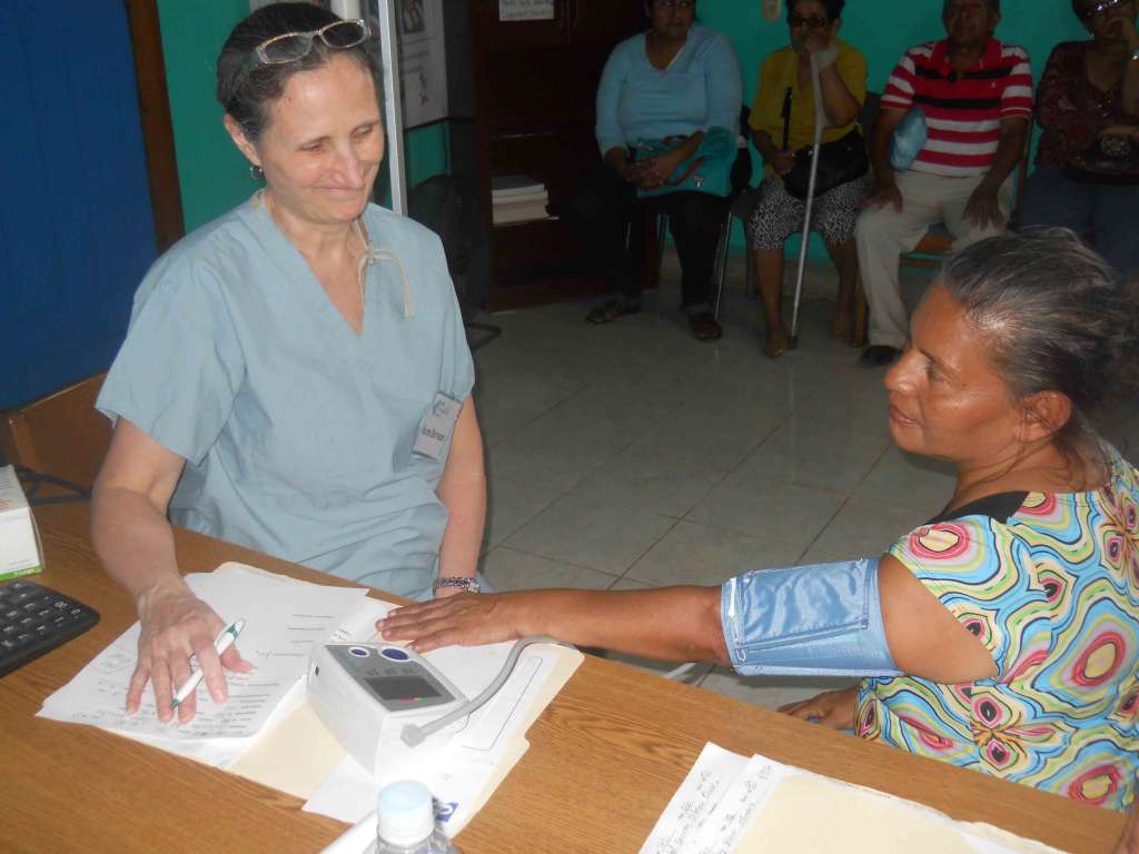 Consultas, medicinas y cirugías gratuitas en Granada