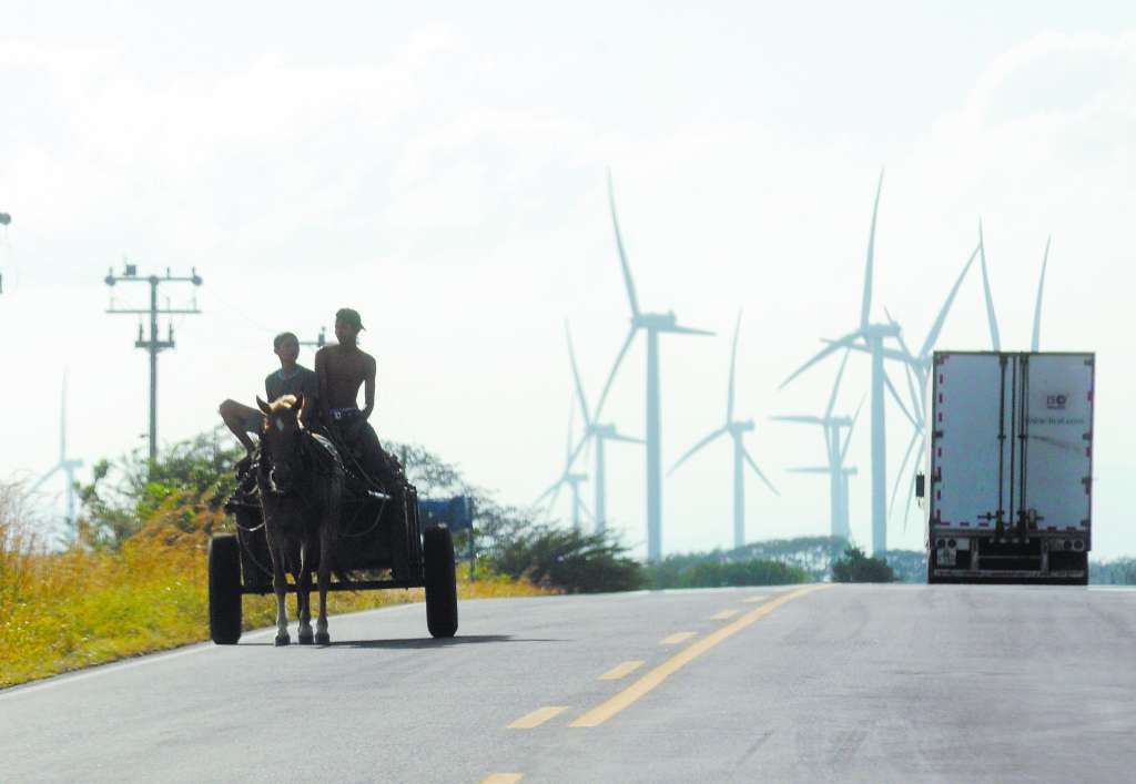 Urge reforma de ley de energía renovable