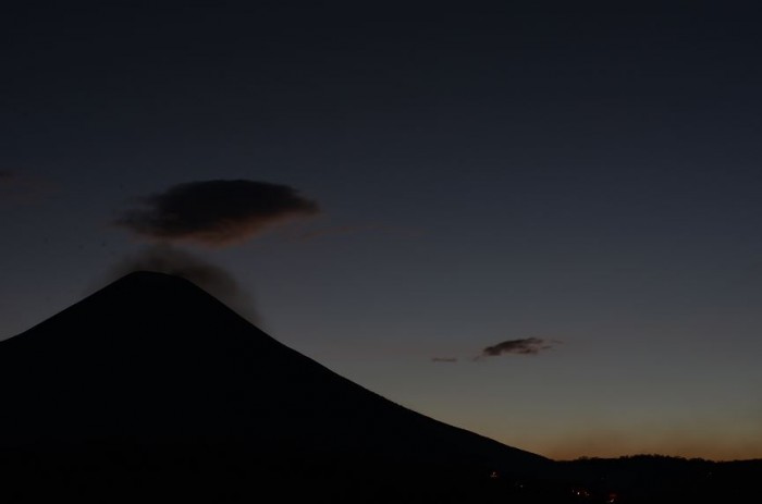 Volcanes en Nicaragua siguen en actividad