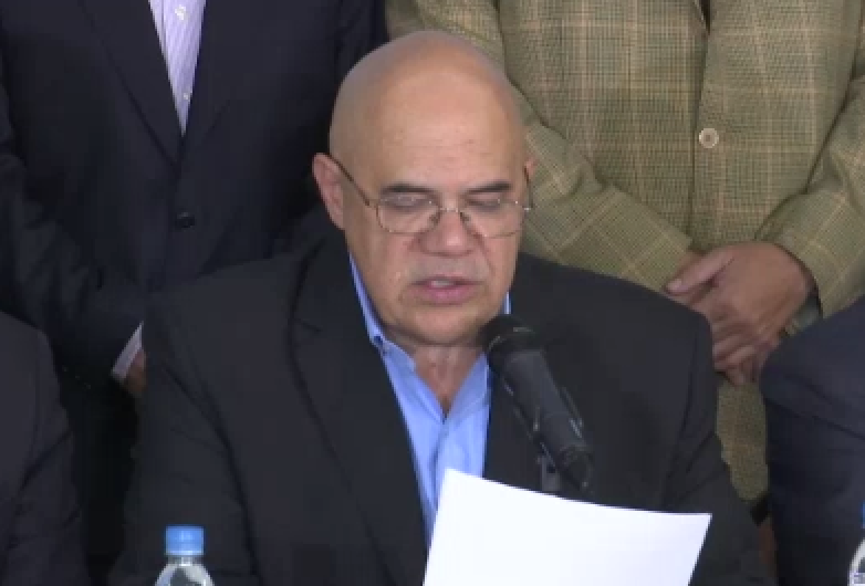 Oposición venezolana anuncia referéndum para sacar a Maduro del poder