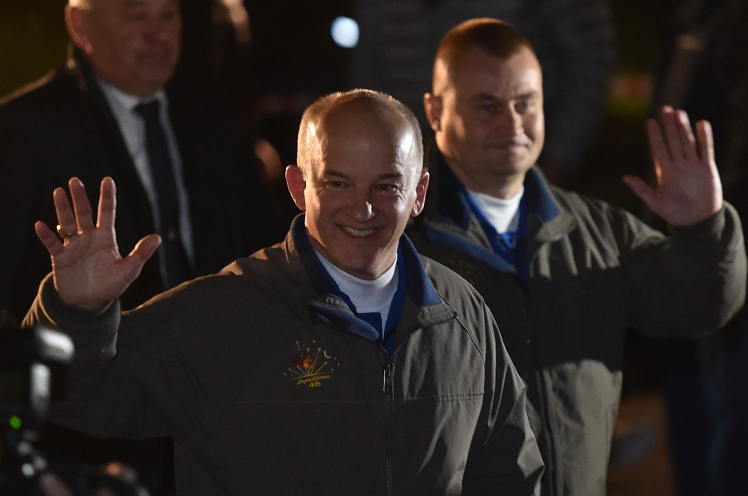 Estación Espacial Internacional recibe nuevos astronautas