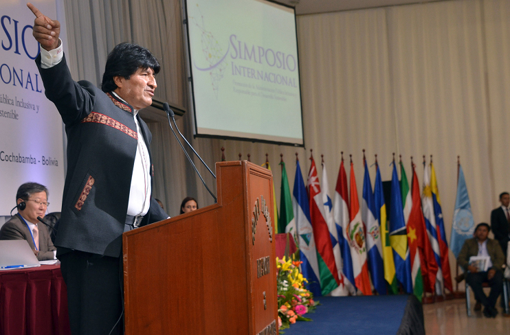 Evo Morales pide cumbre de Unasur en Brasil para defender a Rousseff