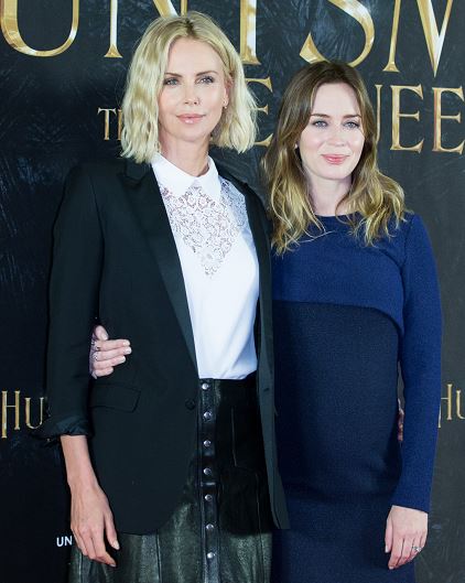 Charlize Theron cree que las artistas están posicionándose en Hollywood