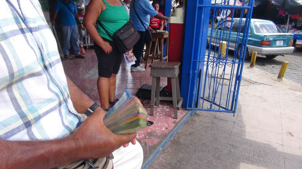 Piden esclarecer muerte de cambista en León