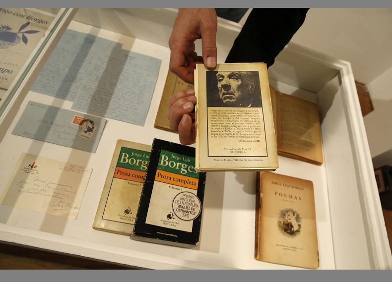 Libros de Borges en su 30 aniversario de muerte