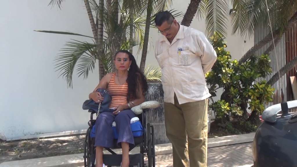 Niegan reintegro a trabajadora discapacitada en la Asamblea