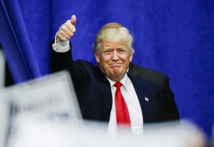 Trump sin apoyo de Ryan y los Bush