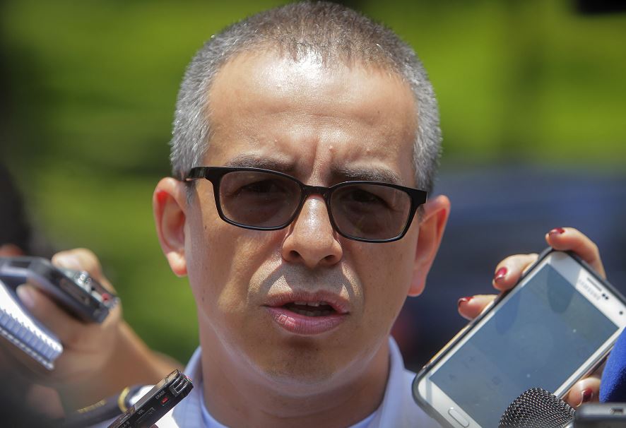 Capturan a policías vinculados a sicariato en El Salvador