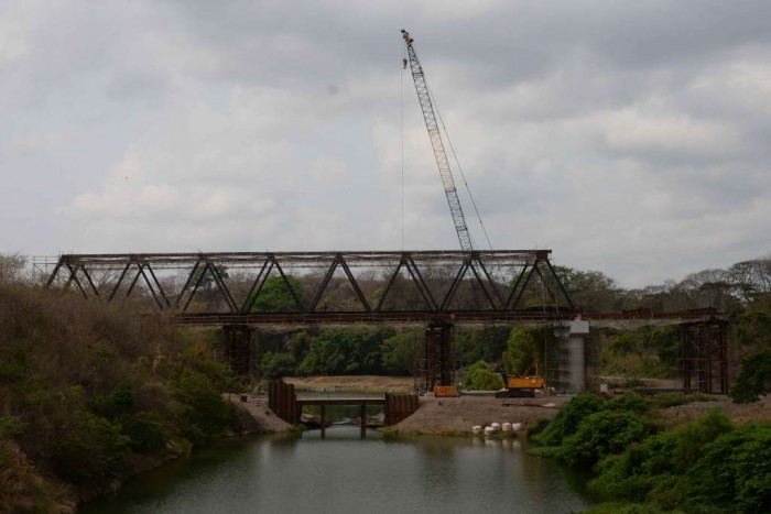 Ya casi está listo el puente Paso Real