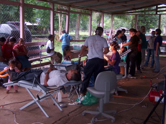 Costa Rica organiza feria binacional de salud en frontera con Nicaragua