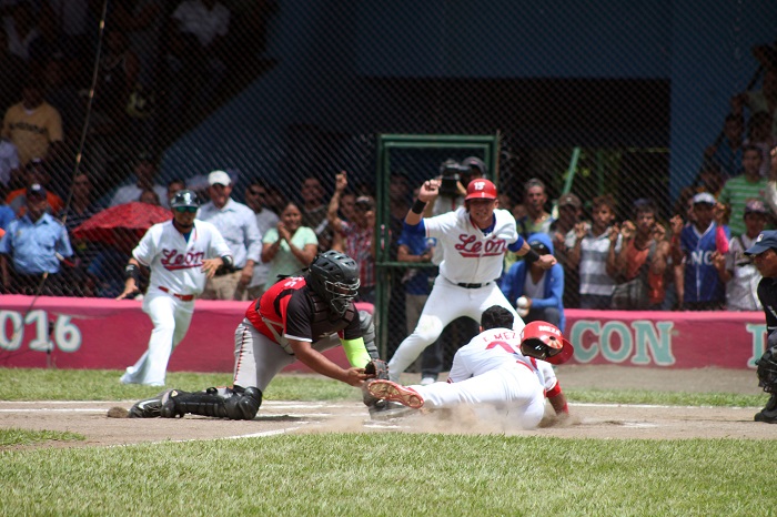 Leones de León, Indígenas de Matagalpa, Campeonato Nacional de Beisbol