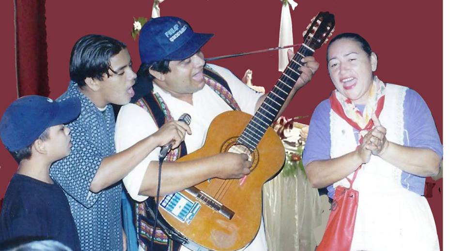 Las lágrimas y la esperanza de Amado Felipe