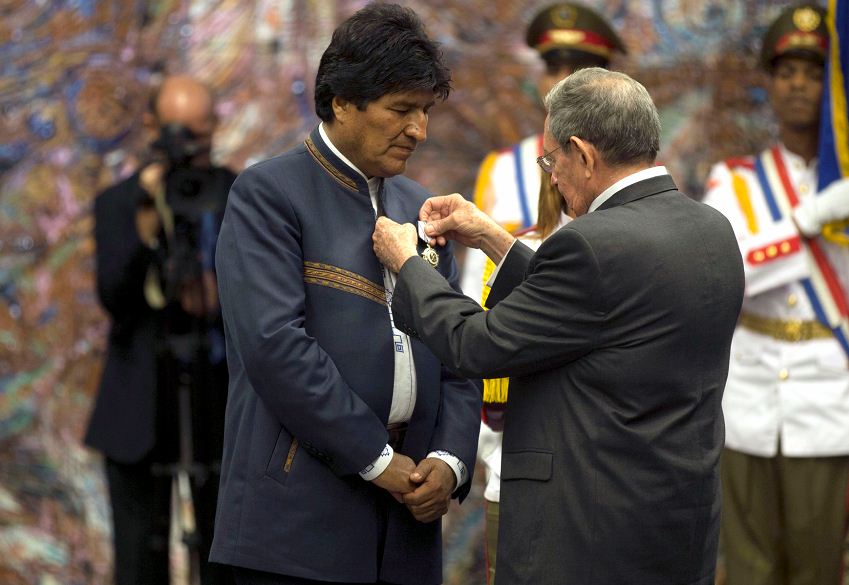 Evo Morales se reúne con Fidel Castro en su último día en La Habana