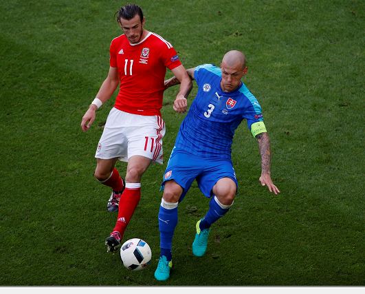 Inglaterra y Gales a un duelo clave para sus aspiraciones