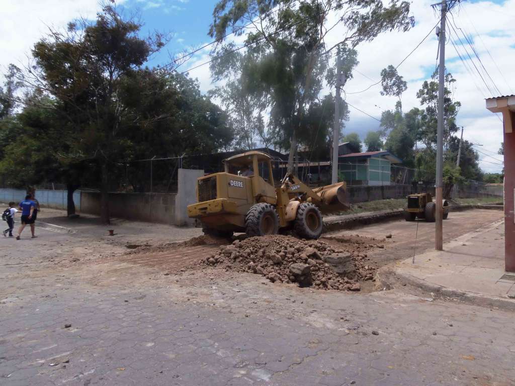 Estelí mejora vías internas