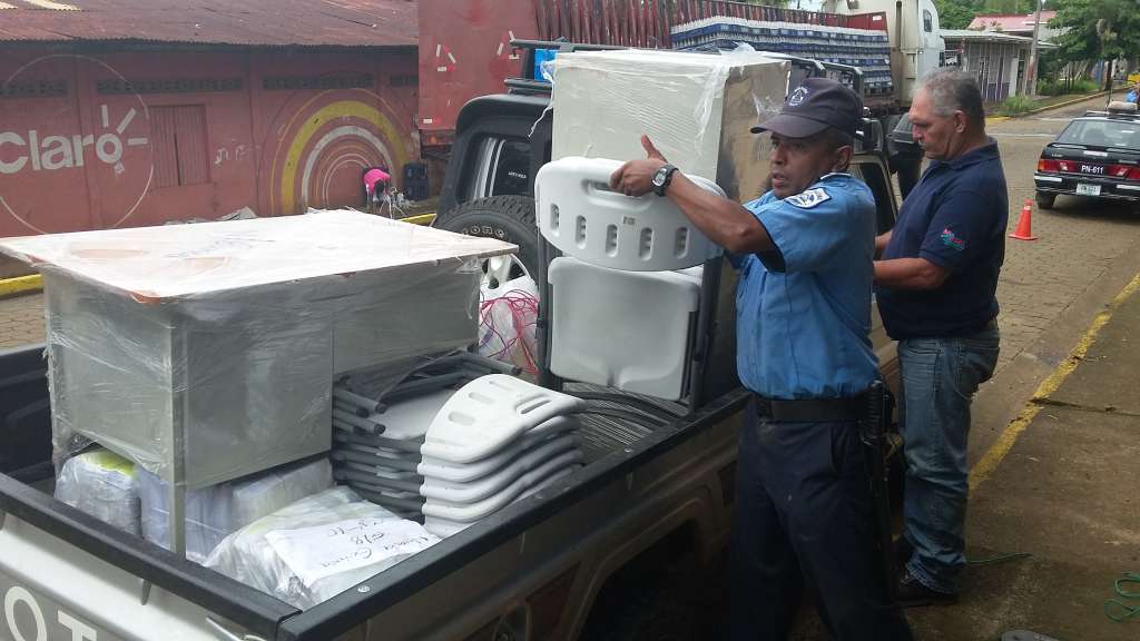 Partido de gobierno custodia material de verificación