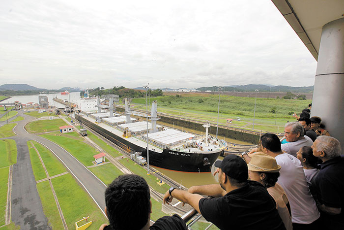 Panamá inaugura la faraónica ampliación de su canal