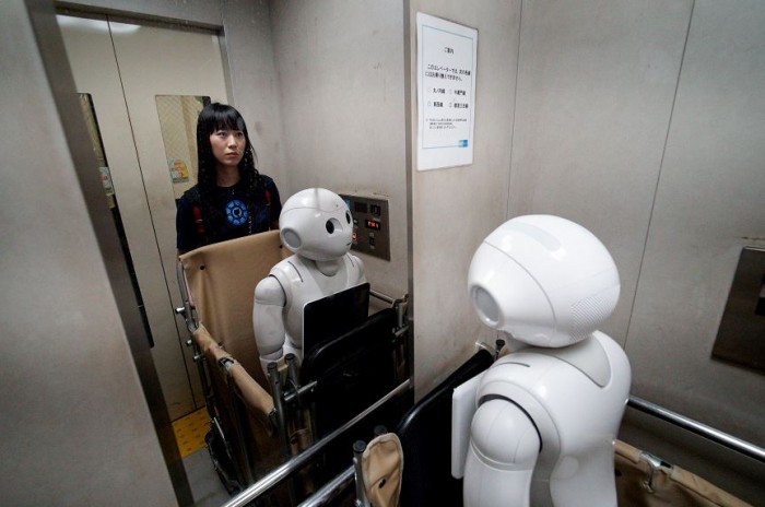 Tomomi Ota y su vida con un robot