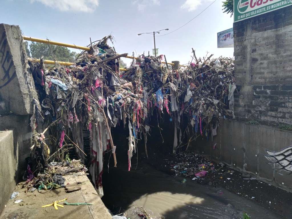 Cielos nublados y lluvias