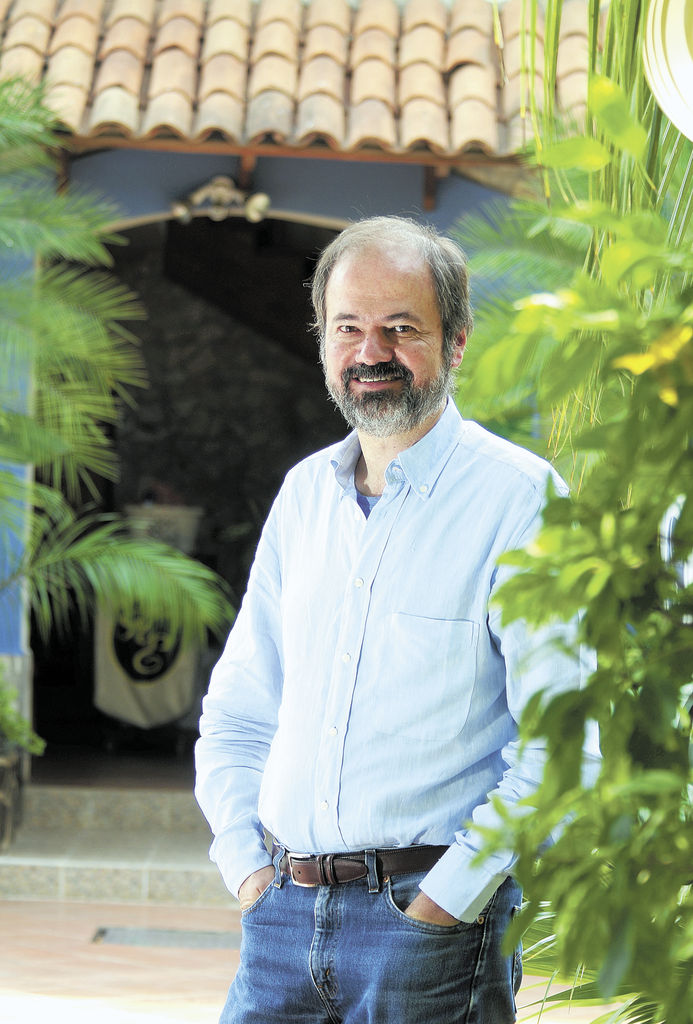 Juan Villoro expone al México actual, violencia y censura