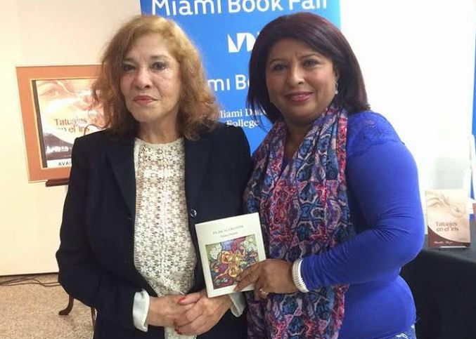 Poetas nicaragüenses presentan sus obras en Miami