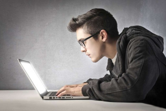 Estudio analiza oposición histórica a nuevas tecnologías