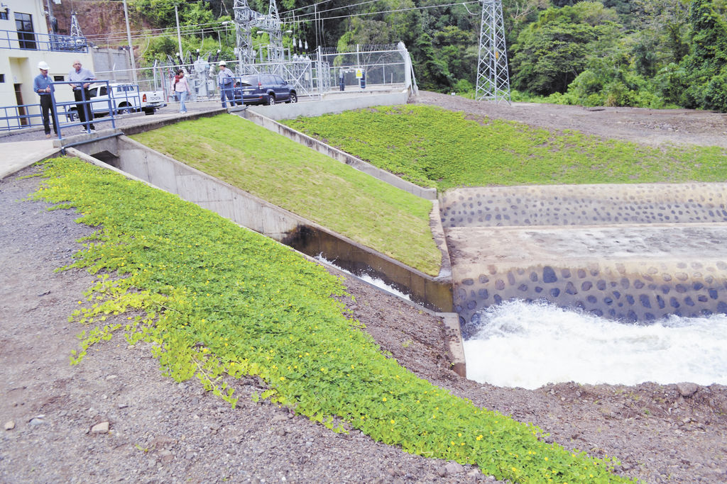 Hidroeléctricas no se recuperan de la sequía
