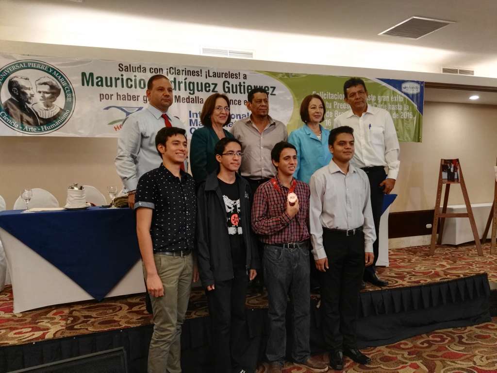 Nicaragua gana bronce en olimpiadas matemáticas