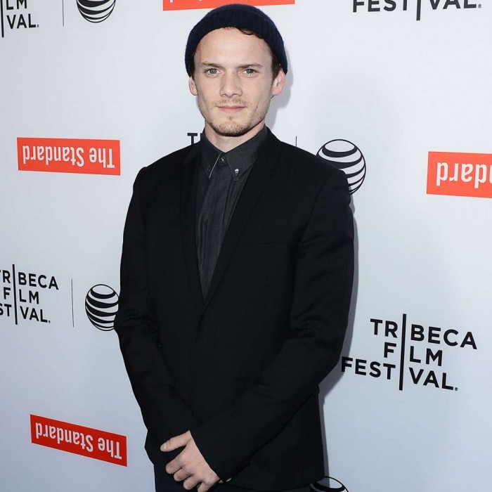 Padres de Anton Yelchin piden justicia por la muerte de su hijo