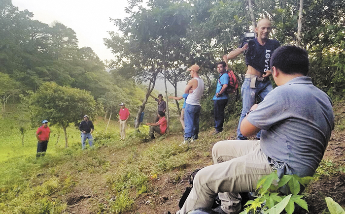 Indagan asesinato en San Ramón